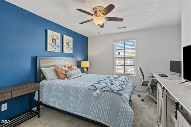 10007 Lynnberry Place, Raleigh, NC 27617