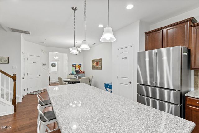 10007 Lynnberry Place, Raleigh, NC 27617