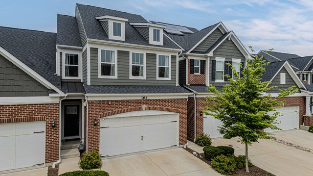 164 Roslyn Place, Bloomingdale, IL 60108