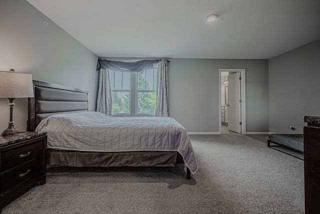 164 Roslyn Place, Bloomingdale, IL 60108