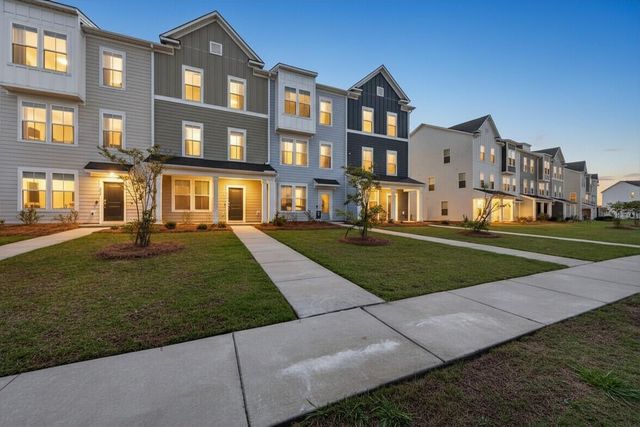 861 Recess Point Drive, Moncks Corner, SC 29461