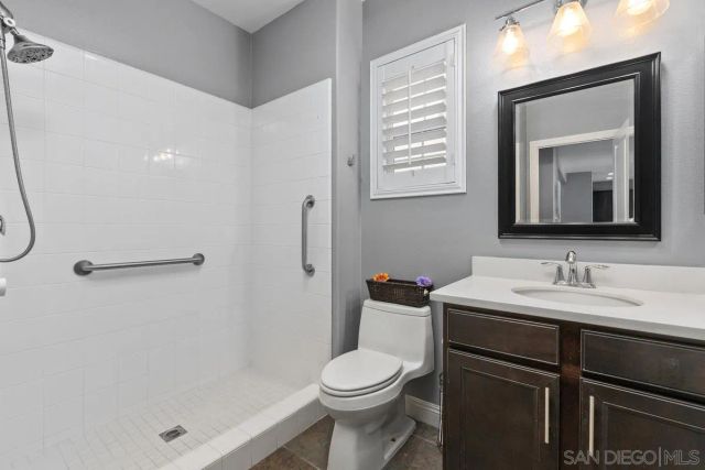 1018 Bellingham Dr, Oceanside, CA 92057