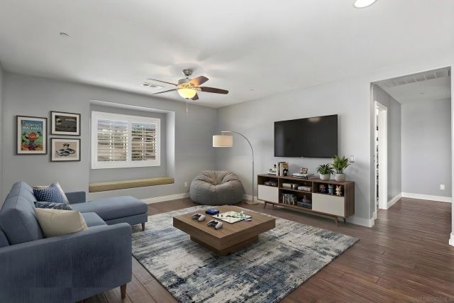 1018 Bellingham Dr, Oceanside, CA 92057