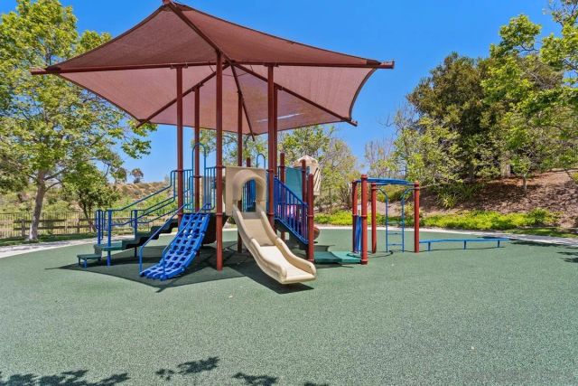 1018 Bellingham Dr, Oceanside, CA 92057