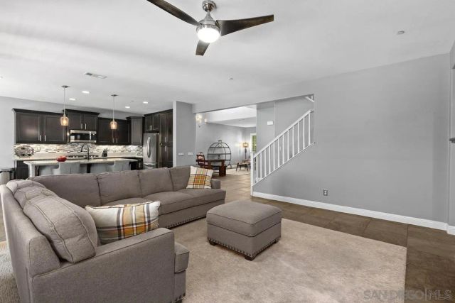 1018 Bellingham Dr, Oceanside, CA 92057