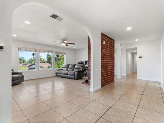 2443 Helix Street, Spring Valley, CA 91977