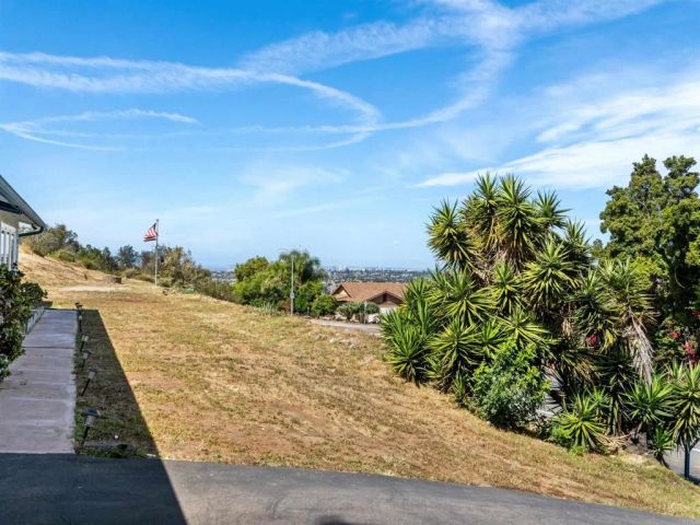 2443 Helix Street, Spring Valley, CA 91977