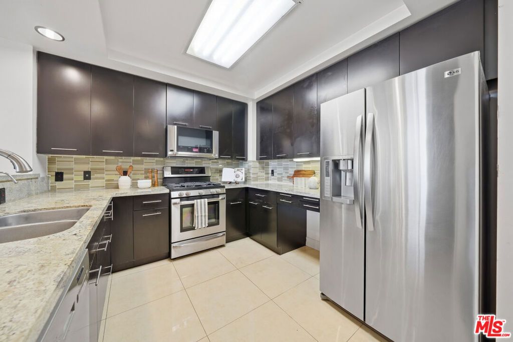 520 S Kingsley Drive PH1, Los Angeles, CA 90020 — photo 3