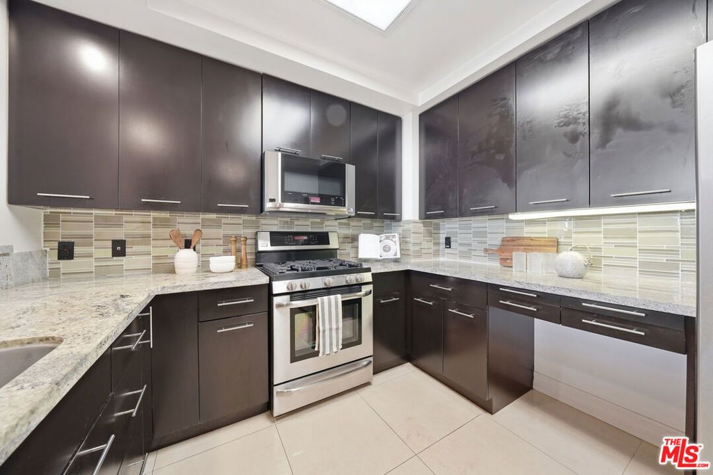 520 S Kingsley Drive PH1, Los Angeles, CA 90020 — photo 4