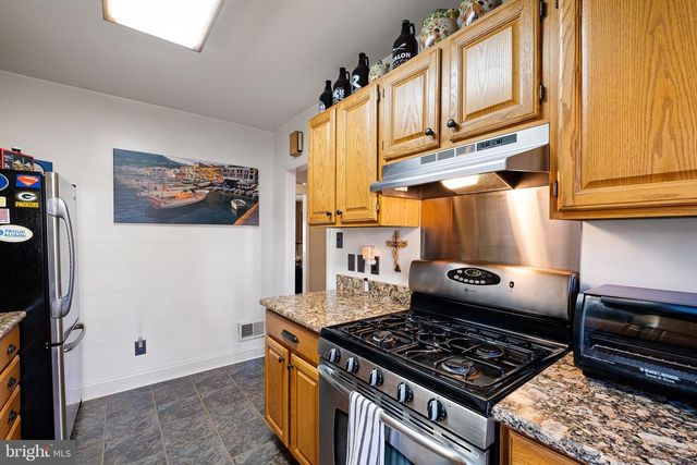 503 N DUPONT, Wilmington, DE 19807