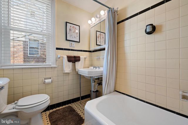 503 N DUPONT, Wilmington, DE 19807