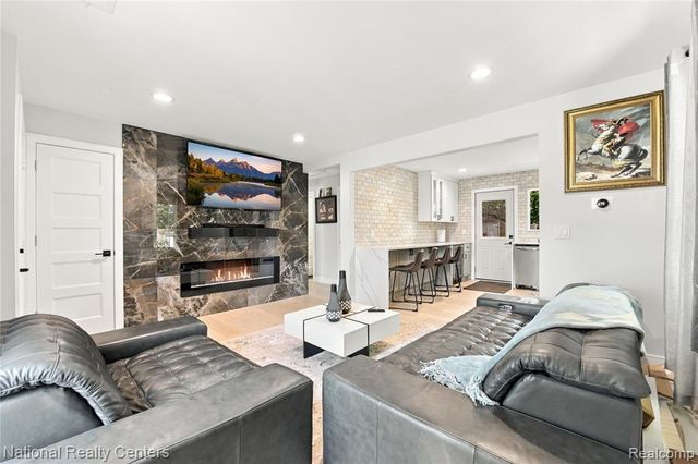 4125 Coolidge Highway, Royal Oak, MI 48073