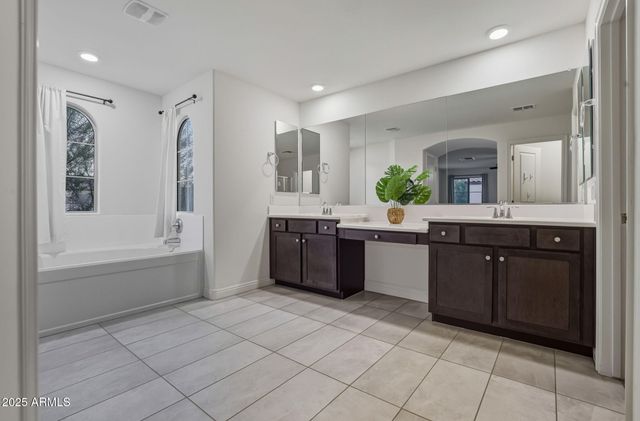 17646 W HUBBARD Drive, Goodyear, AZ 85338