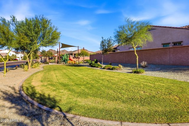 17646 W HUBBARD Drive, Goodyear, AZ 85338