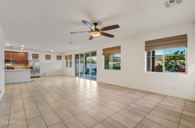 17646 W HUBBARD Drive, Goodyear, AZ 85338