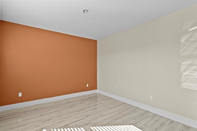 6455 NW Castlebrook Avenue, Port St Lucie, FL 34983