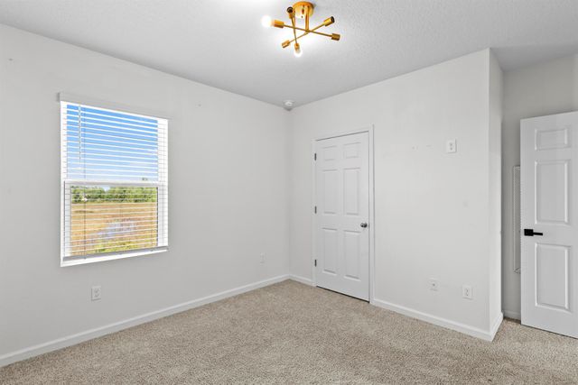 6455 NW Castlebrook Avenue, Port St Lucie, FL 34983