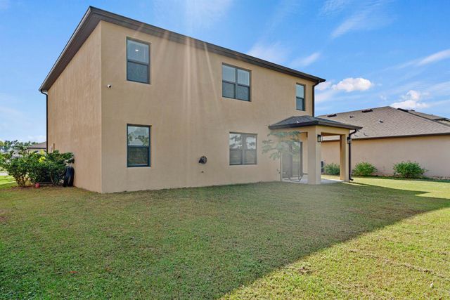 6455 NW Castlebrook Avenue, Port St Lucie, FL 34983