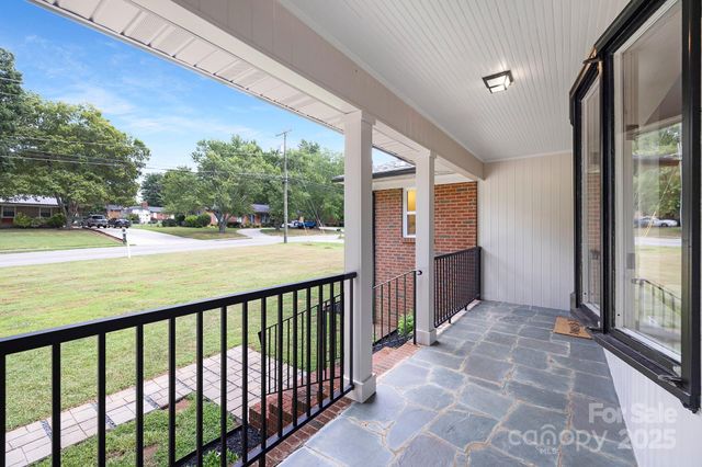 605 S Magnolia Street, Mooresville, NC 28115