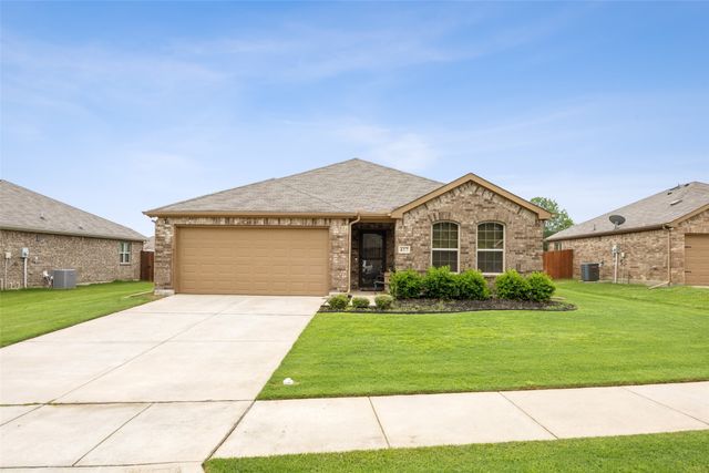 417 Highmeadow Drive, Aubrey, TX 76227