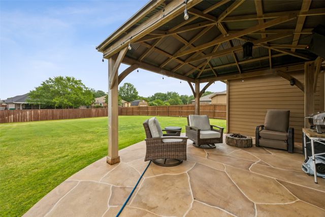 417 Highmeadow Drive, Aubrey, TX 76227