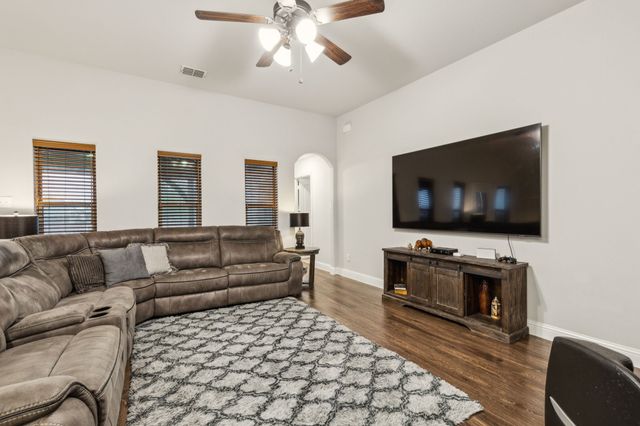 417 Highmeadow Drive, Aubrey, TX 76227