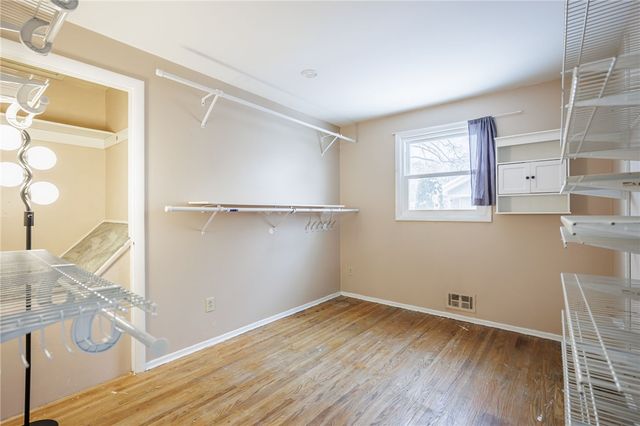 327 Estall Road, Greece, NY 14616