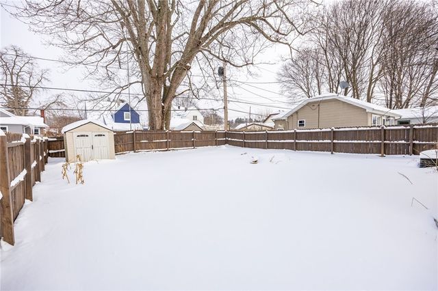 327 Estall Road, Greece, NY 14616