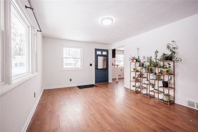 327 Estall Road, Greece, NY 14616