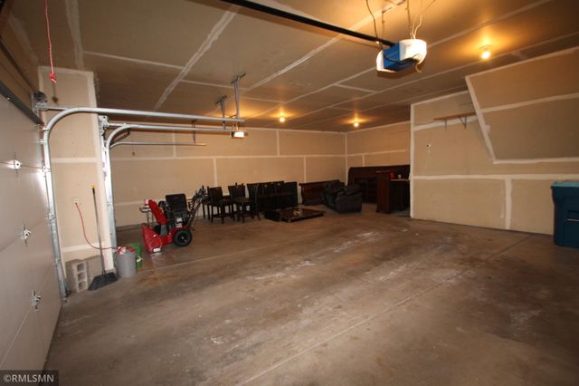 19438 Dodge Street NW, Elk River, MN 55330