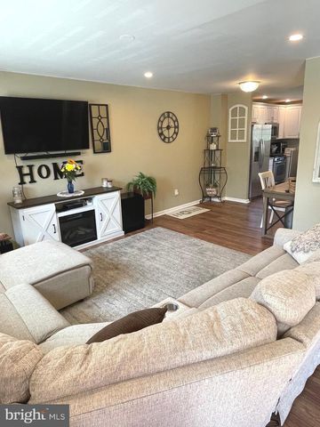 39 RUTH RD, Brookhaven, PA 19015