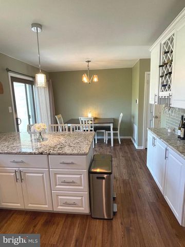 39 RUTH RD, Brookhaven, PA 19015