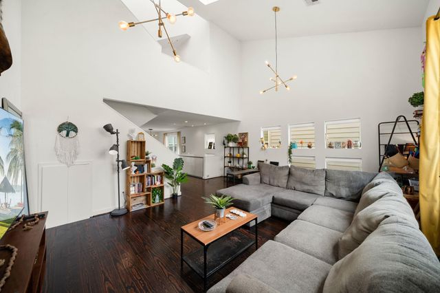 429 Meadow Street, Houston, TX 77020