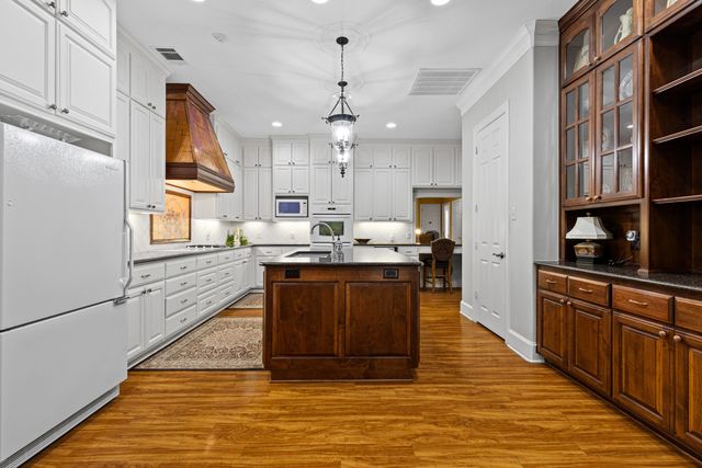 1360 E Main, Henderson, TX 75652