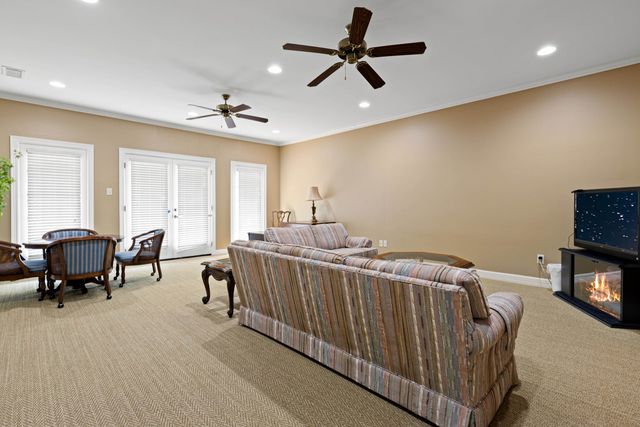 1360 E Main, Henderson, TX 75652