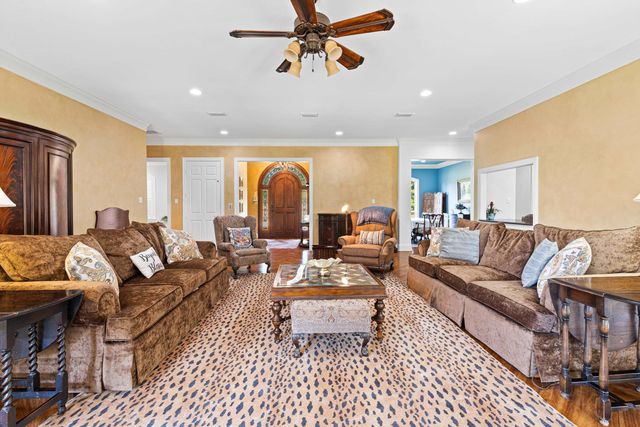 1360 E Main, Henderson, TX 75652