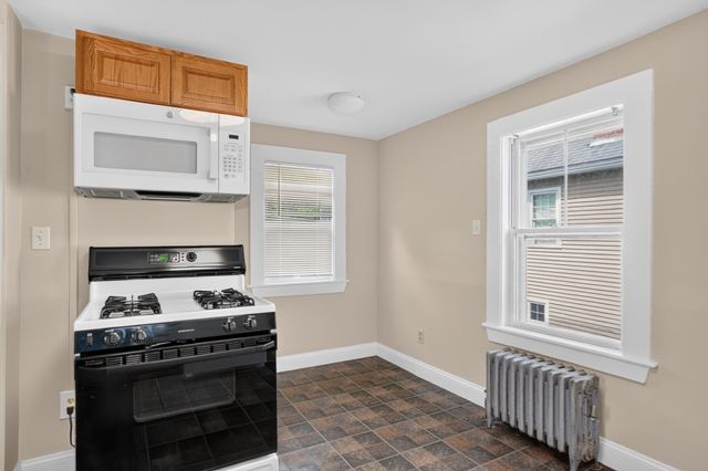24 Fletcher 2, Lexington, MA 02420