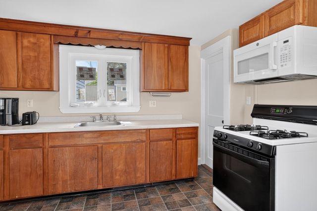 24 Fletcher 2, Lexington, MA 02420