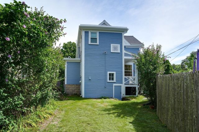 24 Fletcher 2, Lexington, MA 02420