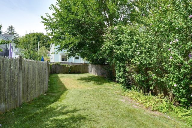 24 Fletcher 2, Lexington, MA 02420