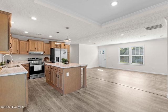 2767 Kelsey Lane SW, Shallotte, NC 28470