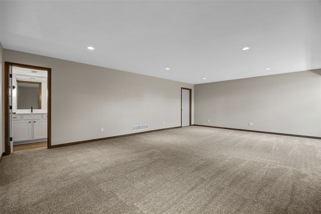 1161 Grant Way, North Liberty, IA 52317
