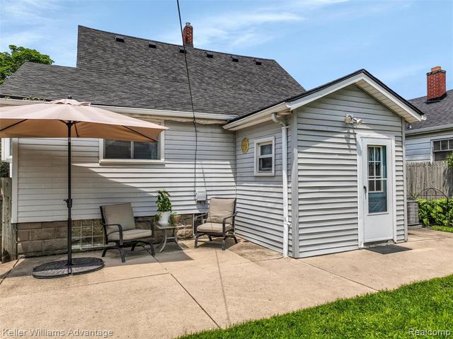 2931 4th Street, Trenton, MI 48183