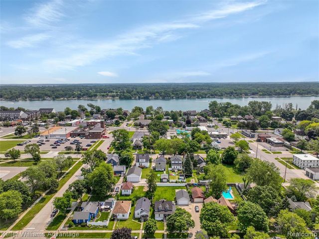 2931 4th Street, Trenton, MI 48183