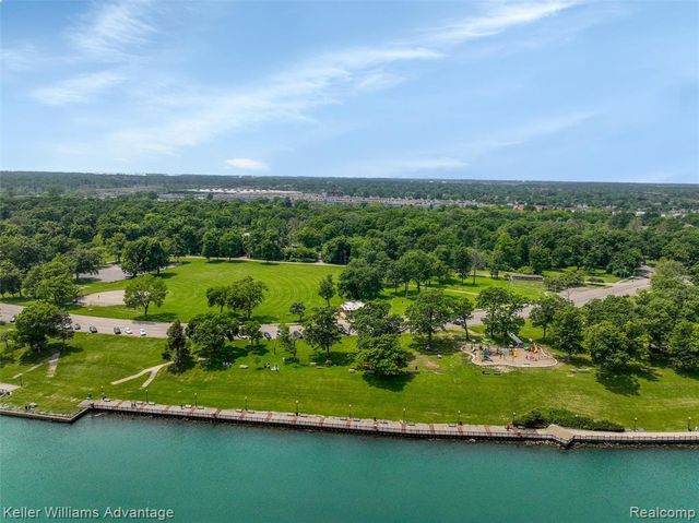 2931 4th Street, Trenton, MI 48183