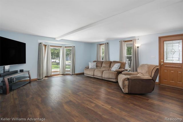 2931 4th Street, Trenton, MI 48183