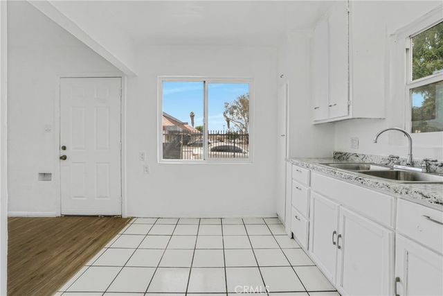 904 S Bullis Road, Compton, CA 90221
