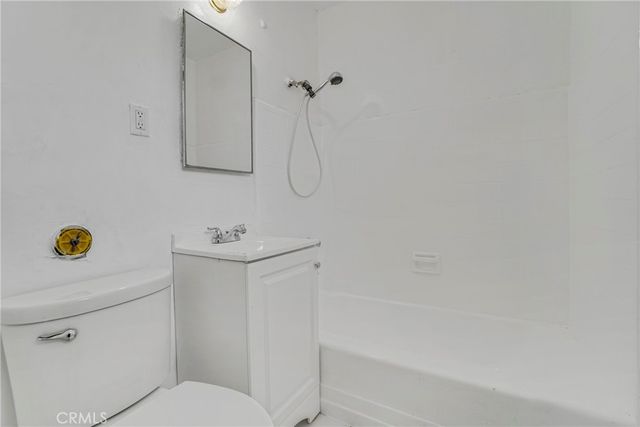 904 S Bullis Road, Compton, CA 90221