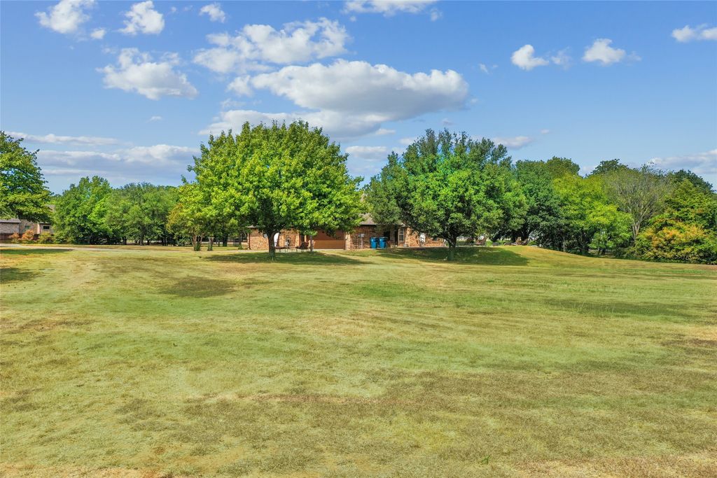 1570 Karen Drive, Argyle, TX 76226 — photo 3