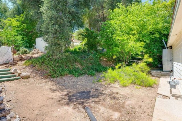 17425 Cross Street, Lake Elsinore, CA 92530